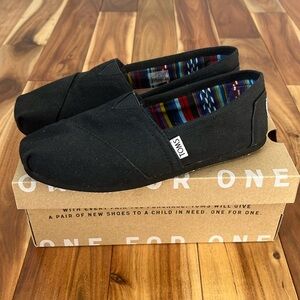Black Classic Toms